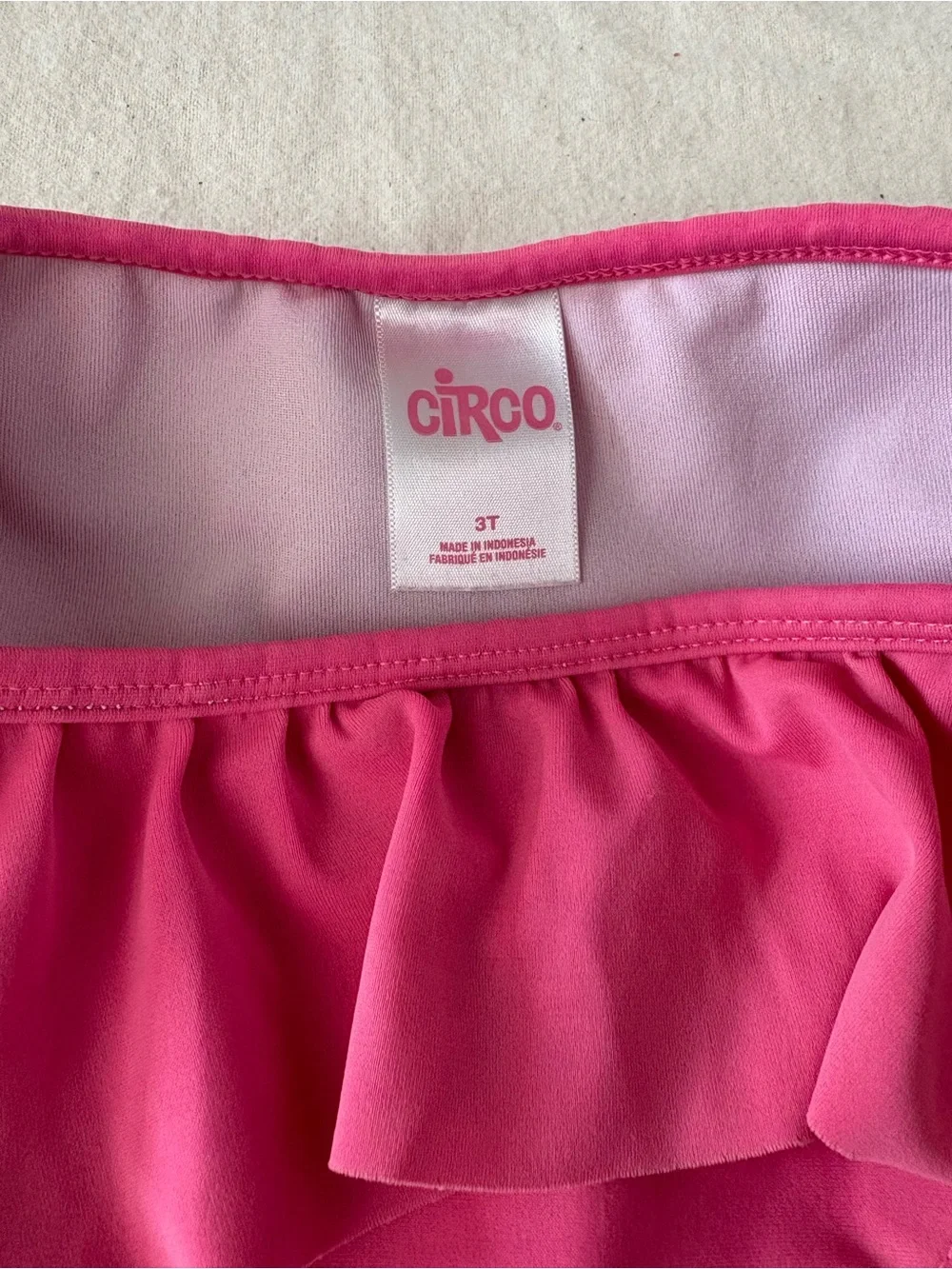 Circo durable ruffled